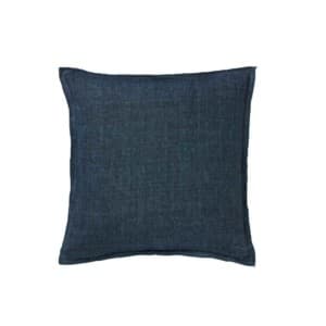 Kaunis tummansininen pellavatyynynpäällinen